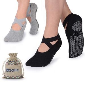 Yoga Socks for Women Non-Slip Grips & Straps